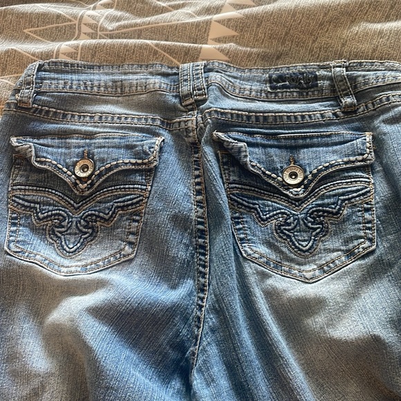 Royalty slightly distressed jeans size 8 - Picture 5 of 5
